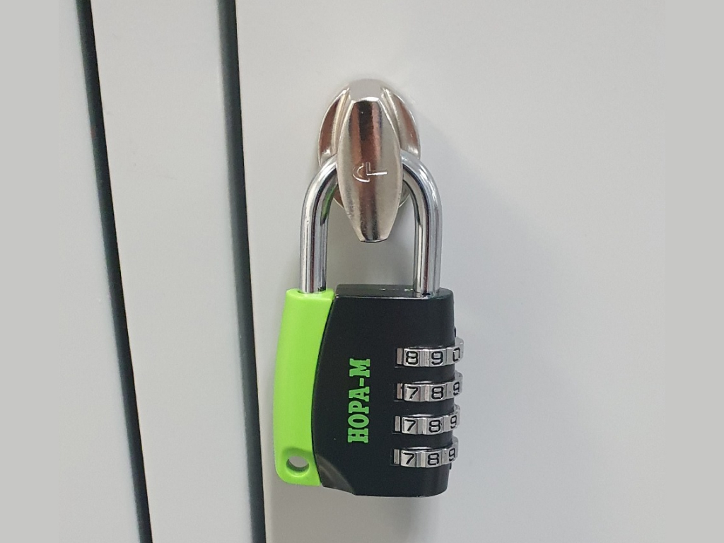 Фото Замок Cyber Lock D111X (металлический)